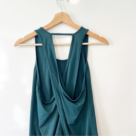 Athleta Essence Tie Back Tank - Picture 3 of 8